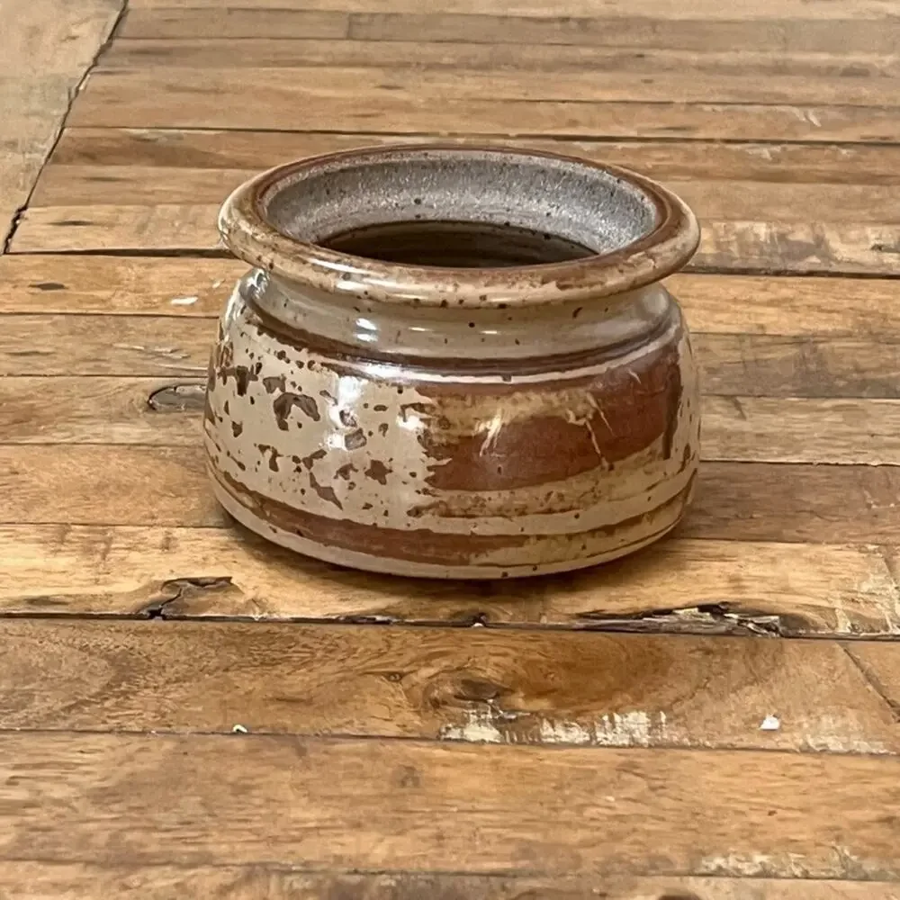 Studio Pottery Stoneware Vessel Jar 3.2